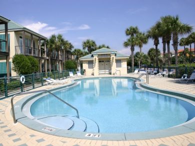 Destin Three Bedroom plus Bonus Room Vacation Rental